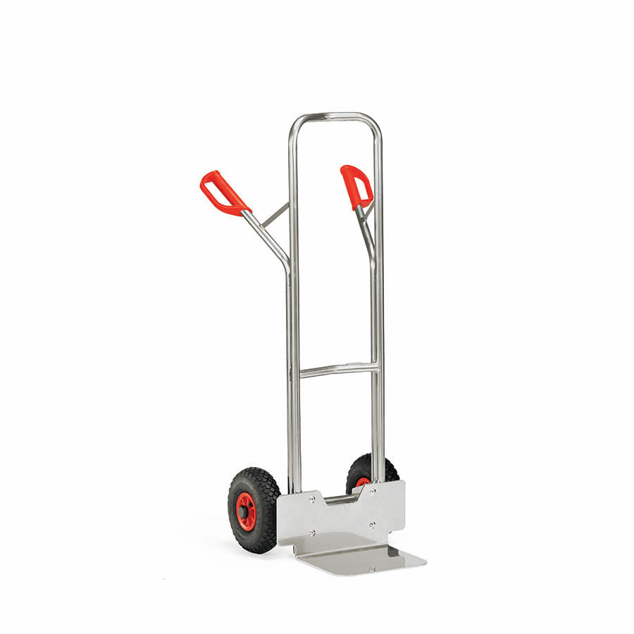 [015684] Carretilla de mano de aluminio con ruedas neumáticas - Dim. pala 320 x 250 mm - Aluminio